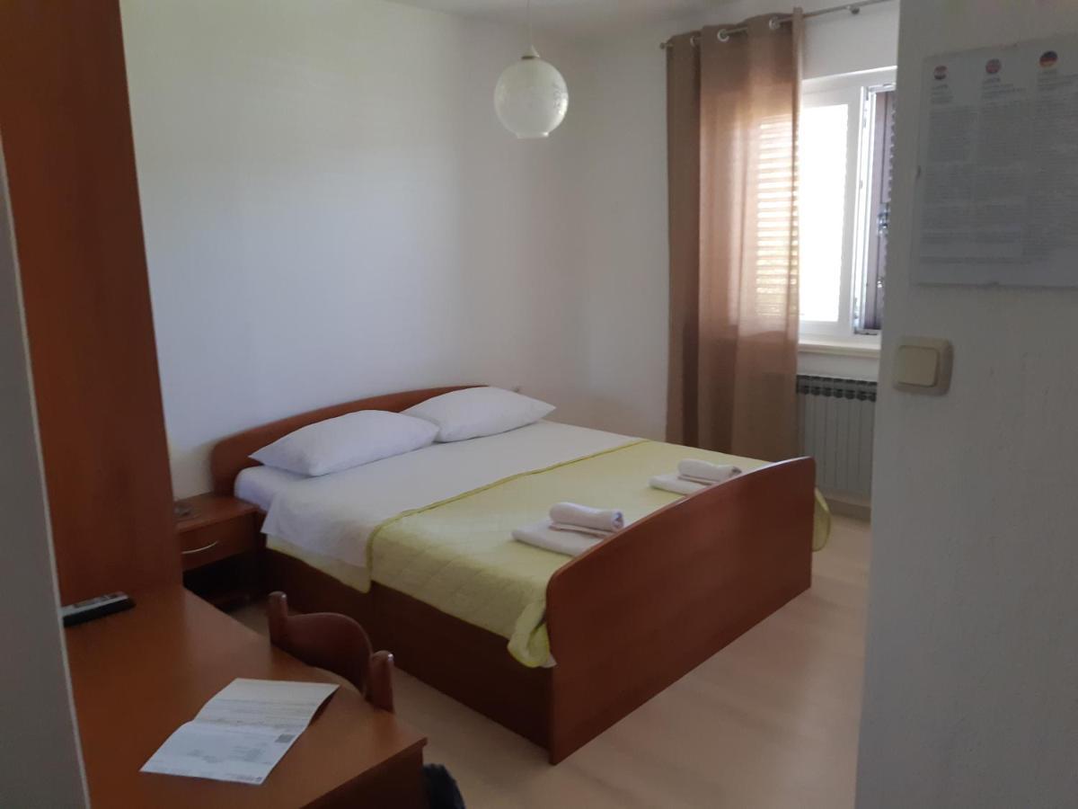 Double Room Jakisnica 4160D Лун Екстер'єр фото
